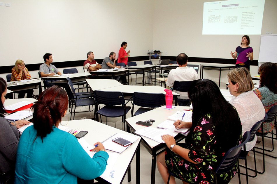 Servidores da Prefeitura participam de curso para elaboração de projetos