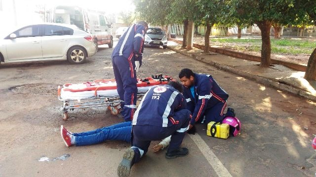 Buraco causa acidente no Jardim Alvorada Buraco causa acidente no Jardim Alvorada