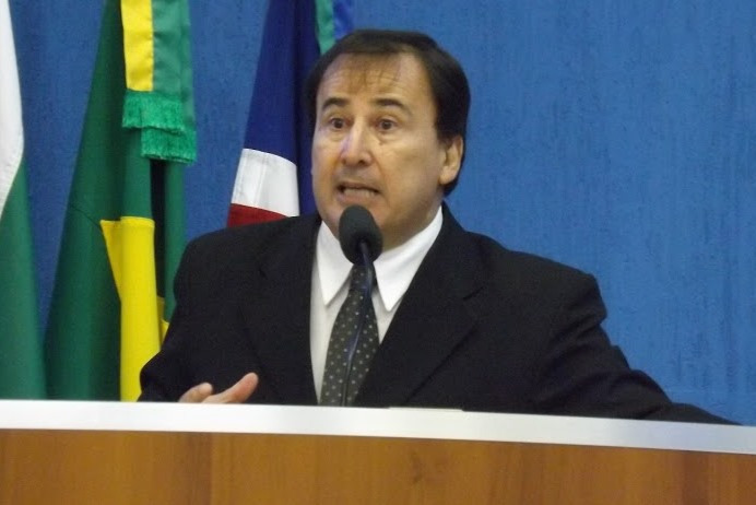Vereador defende volta da jornada de 6h para servidores e critica inércia de sindicato