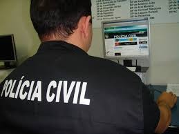 ‘Capetinha’ compra celular roubado em grupo de Facebook e acaba preso