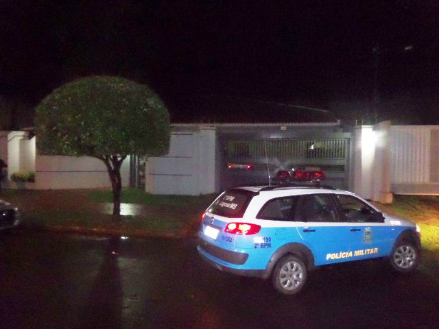 Assistente Social e esposo são amarrados e amordaçados em assalto 