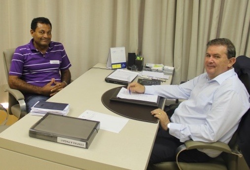Deputado Eduardo Rocha recebe vereador de Três Lagoas Deputado Eduardo Rocha recebe vereador de Três Lagoas