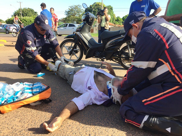     Homem em Shineray sofre acidente e é socorrido pelo SAMU ao Hospital Auxiliadora 
