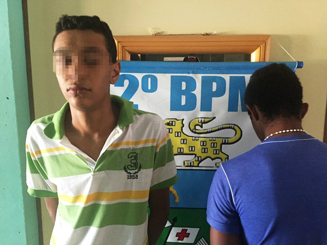 Prevenção contra drogas em escola dá certo e polícia prende usuário e traficante Prevenção contra drogas em escola dá certo e polícia prende usuário e traficante