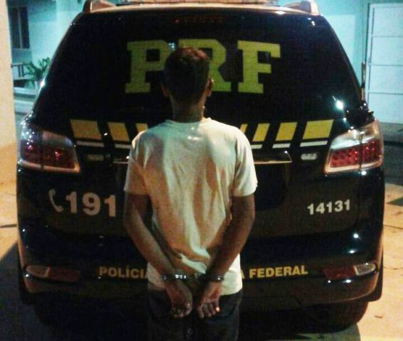 Garoto de 14 anos é apreendido com 10 Kg de maconha na BR-262