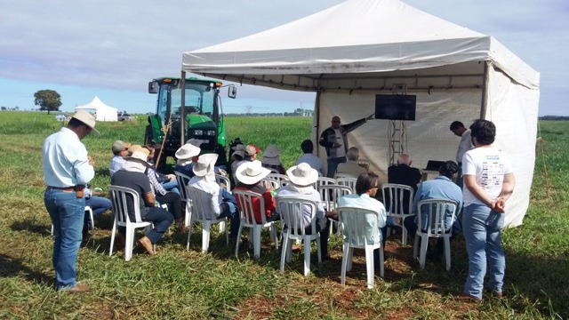 Dia de Campo da fazenda São Matheus levou informação em nove estações