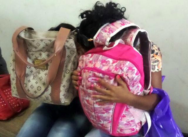 Menores se passam por clientes para furtar loja de roupas em Três Lagoas 
