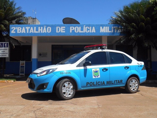Motociclistas armados roubam celulares no Bairro Nossa Senhora Aparecida Motociclistas armados roubam celulares no Bairro Nossa Senhora Aparecida