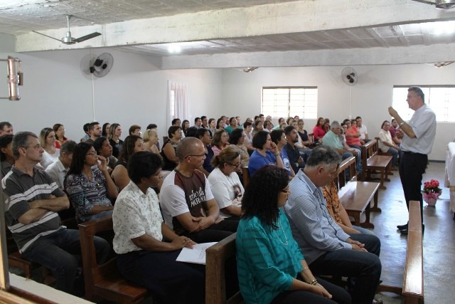 Diocese inicia a formação da Escola Bíblica, Teológica e Catequética para Leigos Diocese inicia a formação da Escola Bíblica, Teológica e Catequética para Leigos