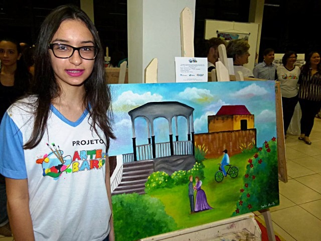 Projeto cultural homenageia os 102 anos de Três Lagoas com pinturas em placa de celulose