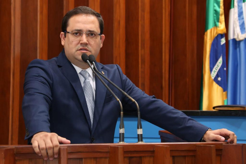 Deputado Márcio Fernandes propõe incluir o crime de zoofilia no código penal