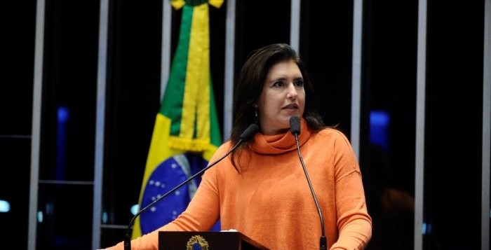 Em Plenário, Simone Tebet homenageia centenário de Wilson Barbosa Martins