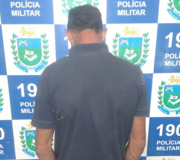 Homem com mandado de prisão deve ser liberado devido sistema policial não ter sido atualizado Homem com mandado de prisão deve ser liberado devido sistema policial não ter sido atualizado
