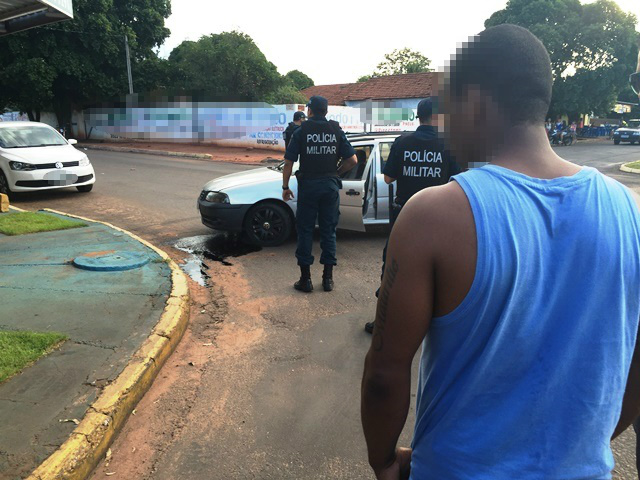 Motorista “passa direto” e por pouco não invade farmácia no Santos Dumont II 