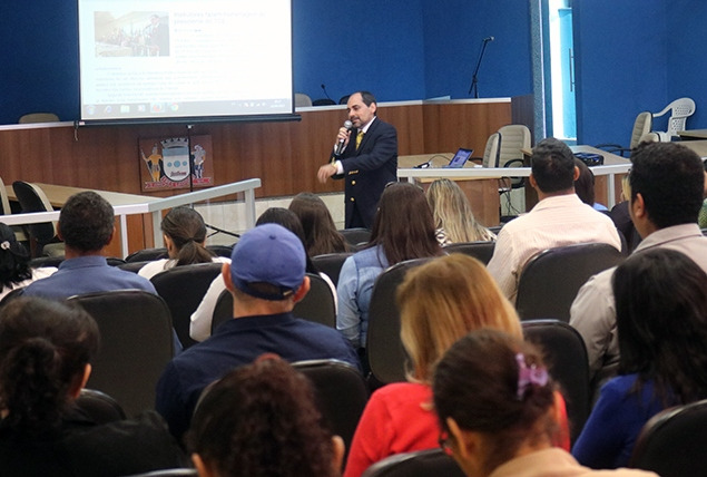 Curso oferecido pela Câmara aborda poder julgador do Legislativo