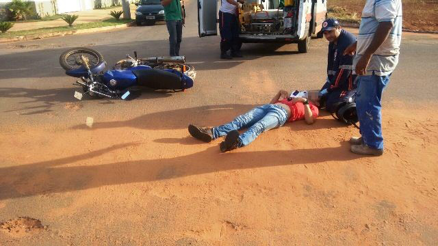 No 4º acidente, estudante de Paranaíba fica ferido ao bater em Fiat Strada No 4º acidente, estudante de Paranaíba fica ferido ao bater em Fiat Strada