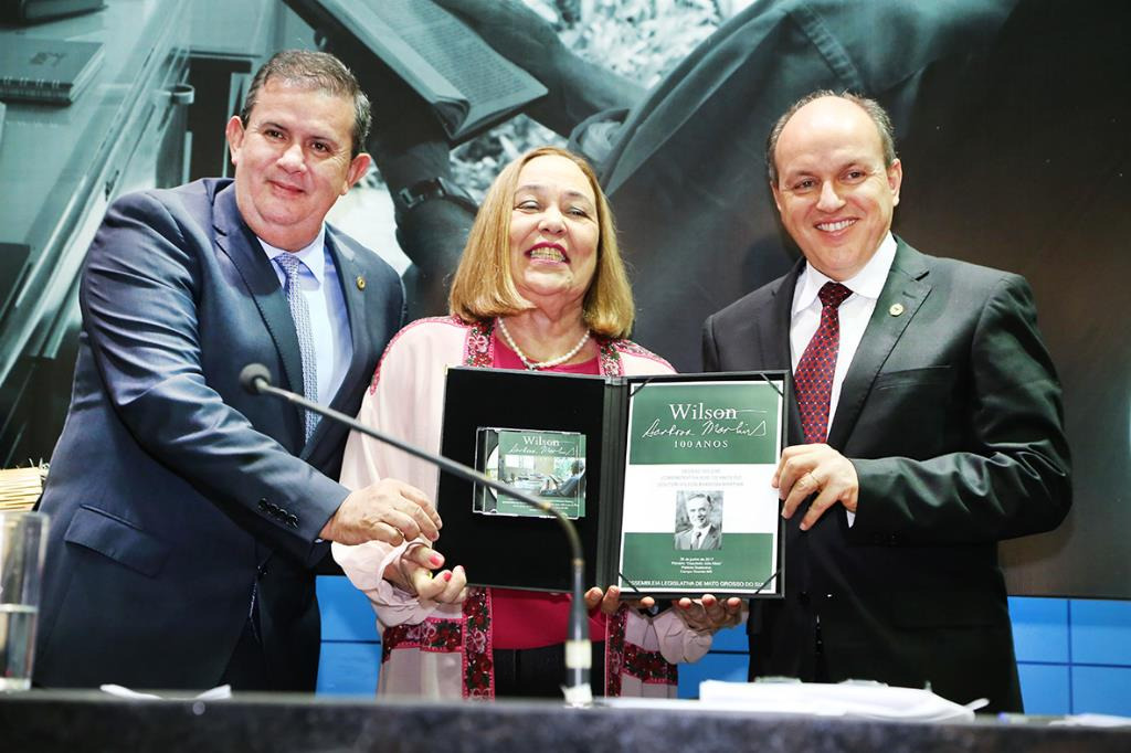 Eduardo Rocha homenageia os 100 anos de ex-governador em sessão solene