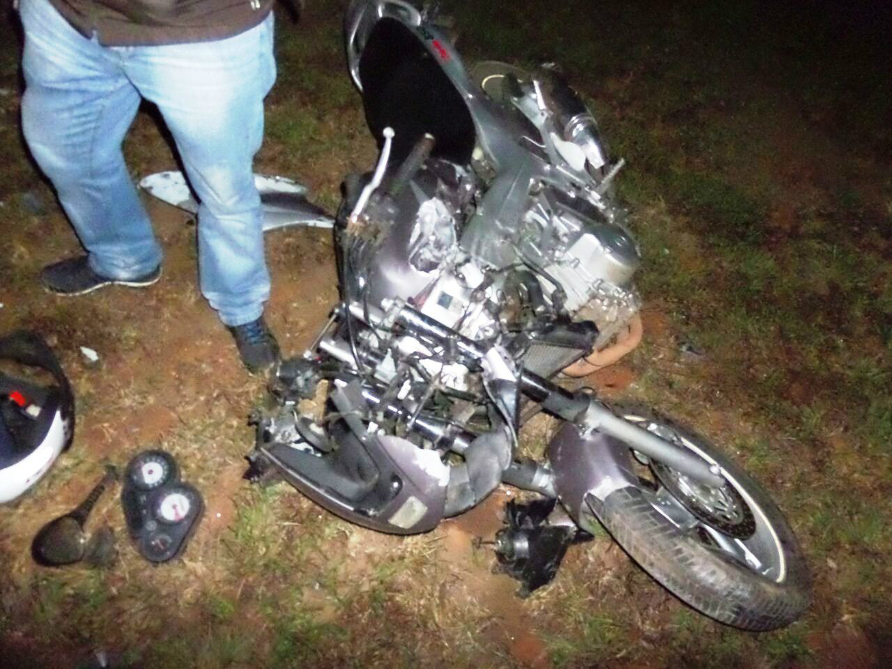 Motociclista em moto de luxo sofre grave acidente na BR-158 em Três Lagoas Motociclista em moto de luxo sofre grave acidente na BR-158 em Três Lagoas