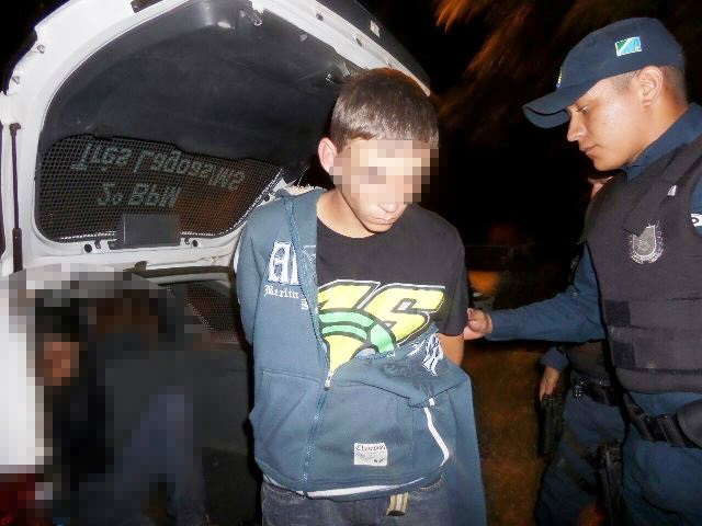 Jovem é detido duas vezes em 24h por ter fugido da Polícia Militar em alta velocidade 