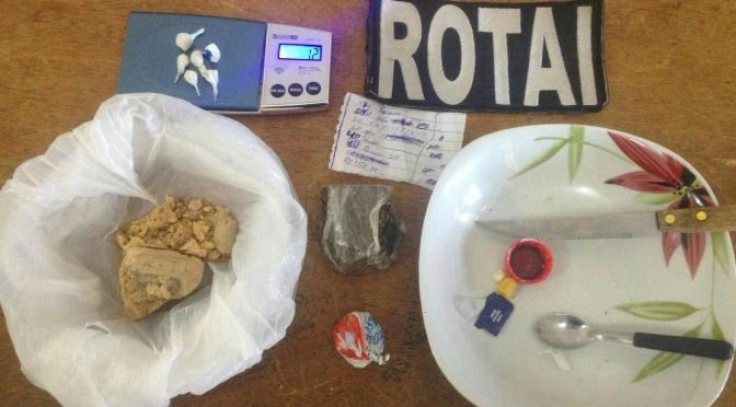 Acusado de traficar drogas e corromper menores, jovem é preso no Orestinho Acusado de traficar drogas e corromper menores, jovem é preso no Orestinho
