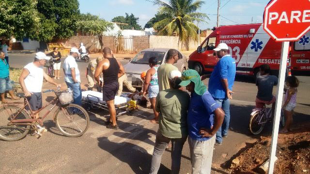 Ciclista na contramão causa acidente na João Dantas Filgueiras 