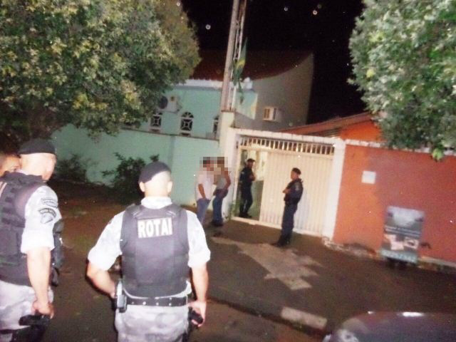Dona e funcionárias de salão são rendidas em assalto; R$ 4 mil foram levados na ação 