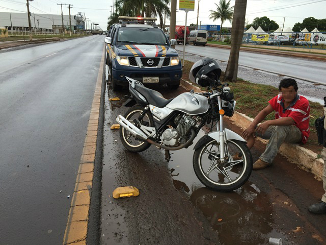 PRF atende ocorrência na BR-262; uma pessoa ficou ferida