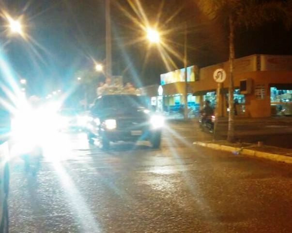 Imagem de Nossa Senhora chega a Três Lagoas e fiéis seguem em carreata até a Paróquia Santa Luzia Imagem de Nossa Senhora chega a Três Lagoas e fiéis seguem em carreata até a Paróquia Santa Luzia