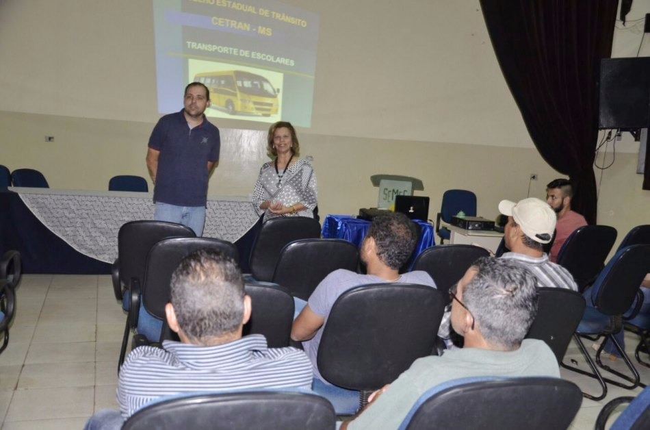 Motoristas da Educação recebem treinamento da SEINTRA e CETRAN
