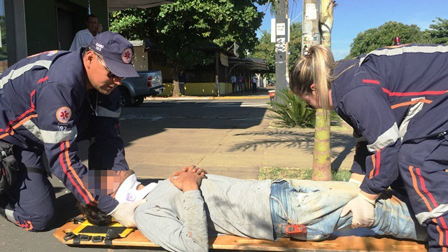 No 2º acidente de trânsito do dia, duas pessoas ficam feridas No 2º acidente de trânsito do dia, duas pessoas ficam feridas