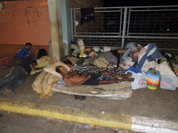 Centro POP estimula ajuda a moradores  de rua em Três Lagoas durante o Inverno