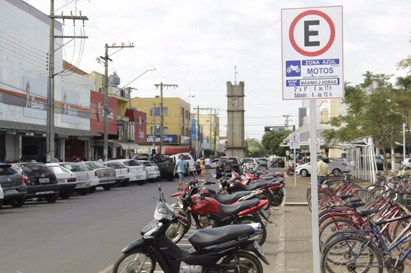 Prefeitura troca receita por isenção de tarifa da zona azul