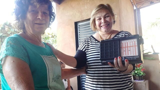 Após 20 anos, moradora de residencial realiza sonho em conhecer radialista de Três Lagoas Após 20 anos, moradora de residencial realiza sonho em conhecer radialista de Três Lagoas