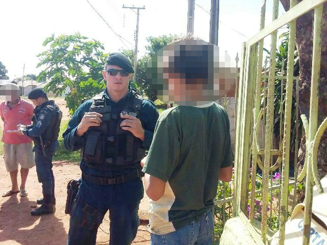 Criança é agredida com câmara de ar no Jardim Alvorada Criança é agredida com câmara de ar no Jardim Alvorada