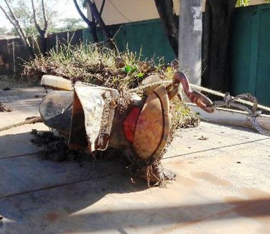 Polícia encontra moto em córrego na região do “Campo Triste”