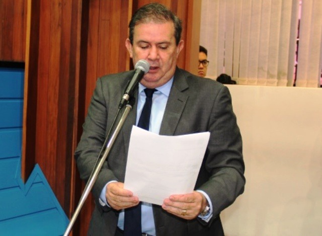 Eduardo Rocha solicita implantação de lixo seletivo em escolas Estaduais de Rio Brilhante Eduardo Rocha solicita implantação de lixo seletivo em escolas Estaduais de Rio Brilhante