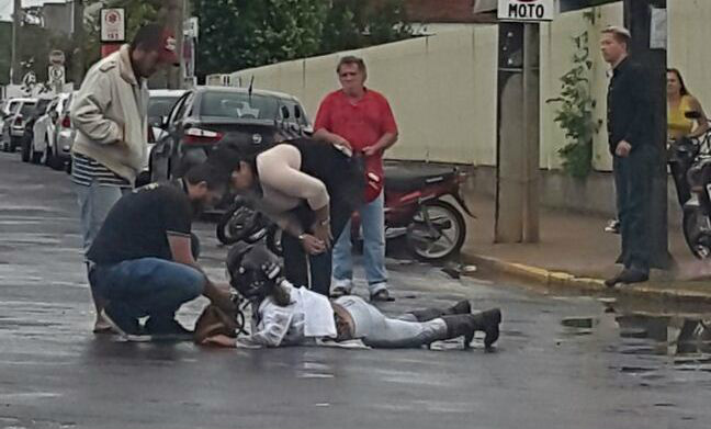 Internauta registra acidente na Avenida Clodoaldo Garcia Internauta registra acidente na Avenida Clodoaldo Garcia
