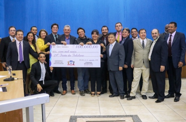Câmara economiza com diárias e repassa R$ 100 mil para Festa do Folclore Câmara economiza com diárias e repassa R$ 100 mil para Festa do Folclore