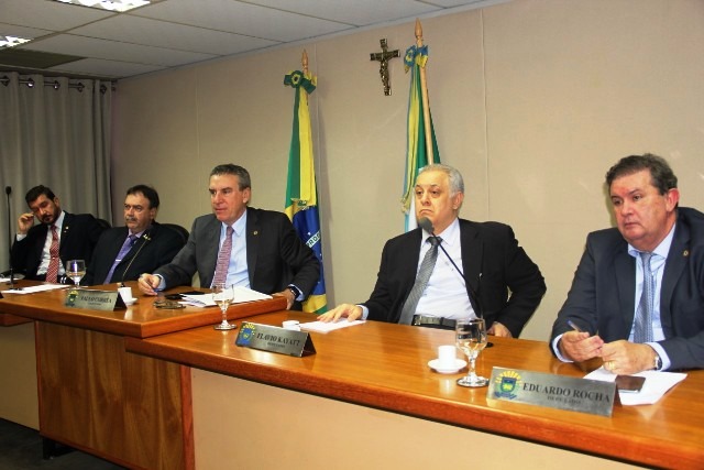 Em reunião da CPI, Eduardo Rocha afirma que culpados por irregularidades devem pagar