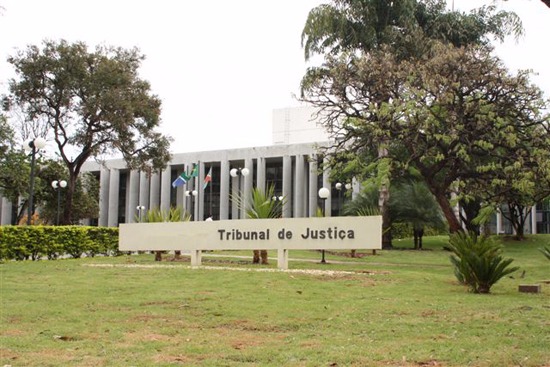 Tribunal condena homem que matou esposa a indenizar sogros em R$ 100 mil Tribunal condena homem que matou esposa a indenizar sogros em R$ 100 mil