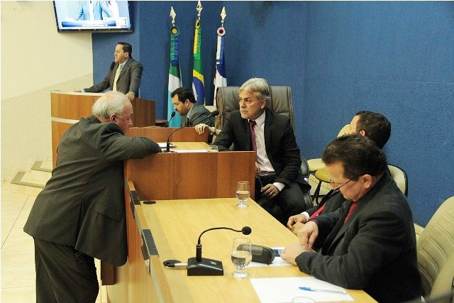 Câmara aprova LDO com emendas e entra em recesso parlamentar