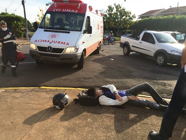 Estudante de 18 anos fica ferido ao bater em Pálio na Av. Eloy Chaves 