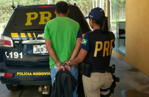 Foragido de Jardim e Campo Grande é preso pela PRF de Três Lagoas Foragido de Jardim e Campo Grande é preso pela PRF de Três Lagoas