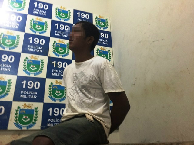Raizeiro denuncia ameaças de filho que é preso e levado para a delegacia