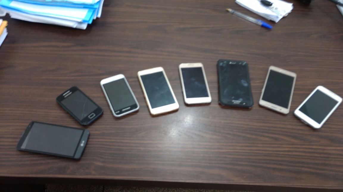Polícia Civil recupera 8 celulares roubados Polícia Civil recupera 8 celulares roubados