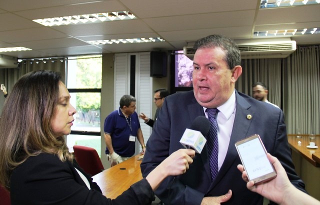 Eduardo Rocha questiona e CPI aprova requerimento para JBS informar situação de demais unidades de MS