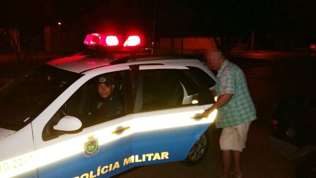 Vítima de tentativa de assalto coloca três bandidos “pra correr” no bairro Lapa Vítima de tentativa de assalto coloca três bandidos “pra correr” no bairro Lapa