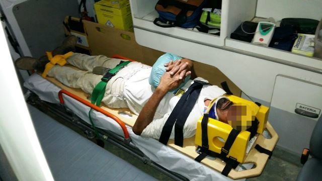 Ciclista atropelado na BR-262 teve que receber atendimentos médicos do SAMU 