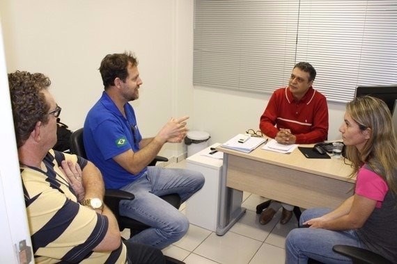 Água retirada de poços da Sanesul servirá de amostra para estudos