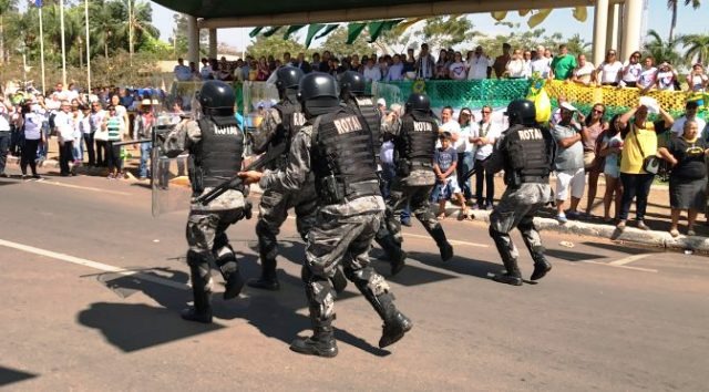 Policiais militares participaram do desfile de 7 de Setembro Policiais militares participaram do desfile de 7 de Setembro